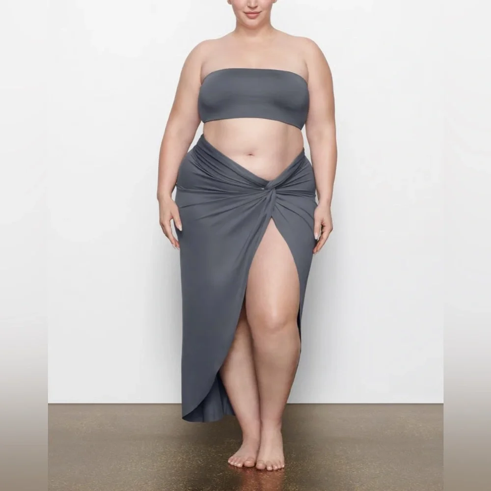 Skims🏖️Recycled Swim Sarong Skirt (cover up style!)– Size Medium, Gunmetal, NWT!